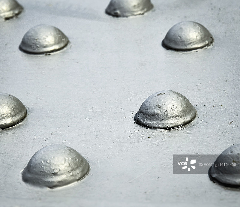 灰色钢铆钉图片素材