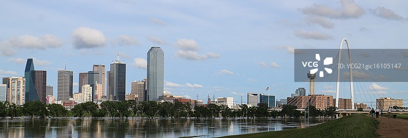 达拉斯三一河洪水图片素材