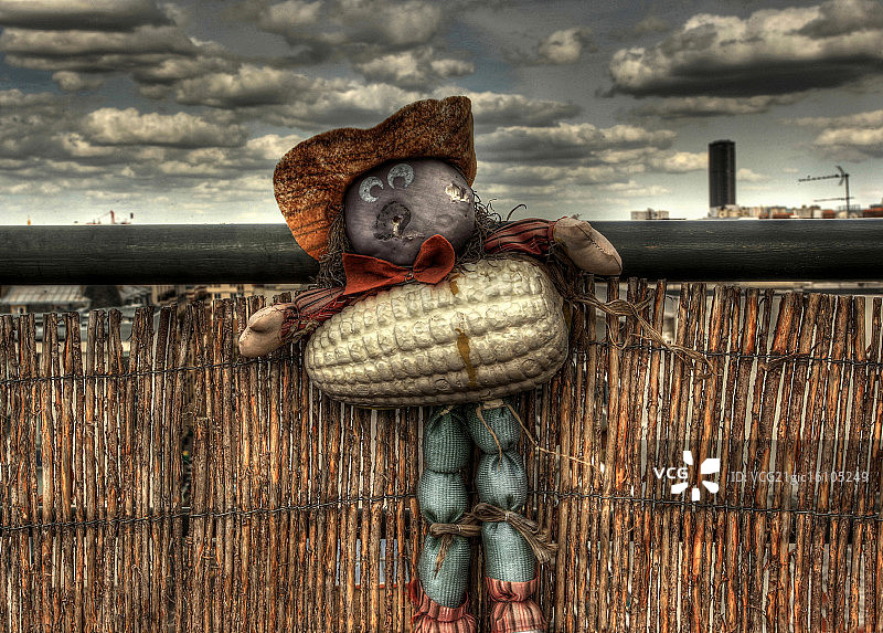 迷路的小木偶图片素材