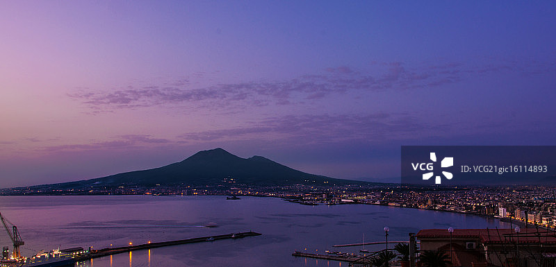 维苏威火山图片素材