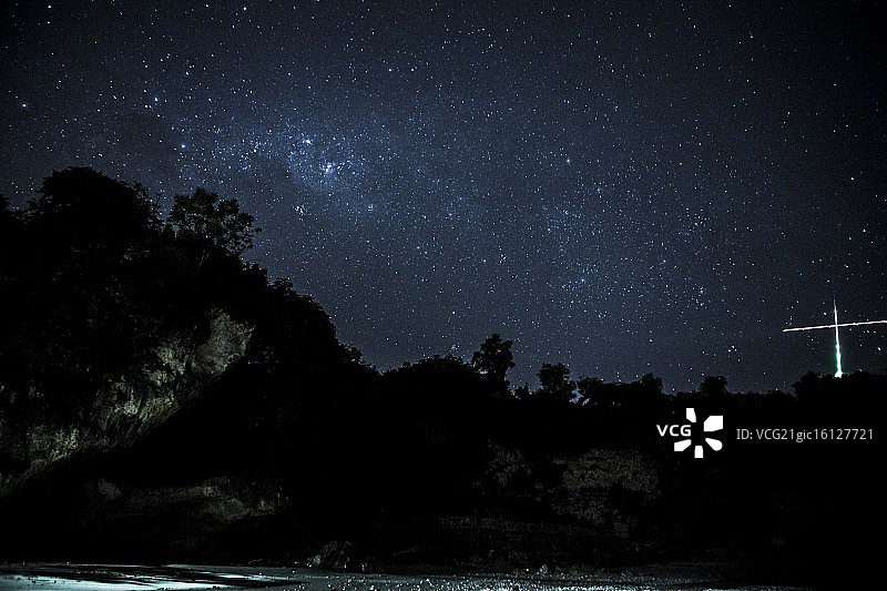 流星和飞机图片素材