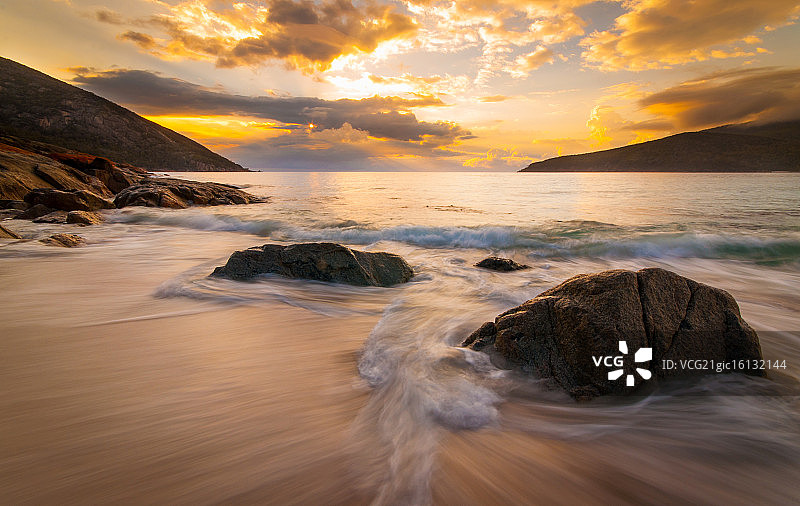 酒杯湾日出图片素材