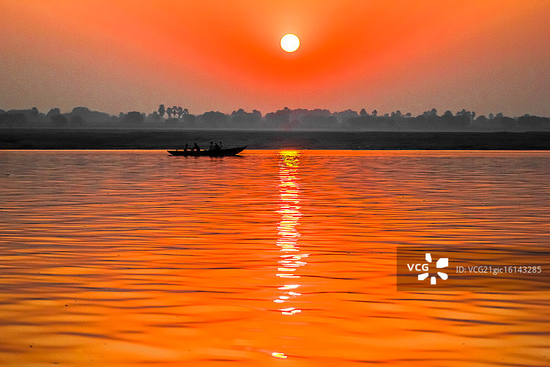 日出时分的恒河图片素材