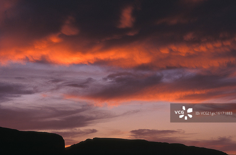 圣埃伦娜峡谷的日落图片素材