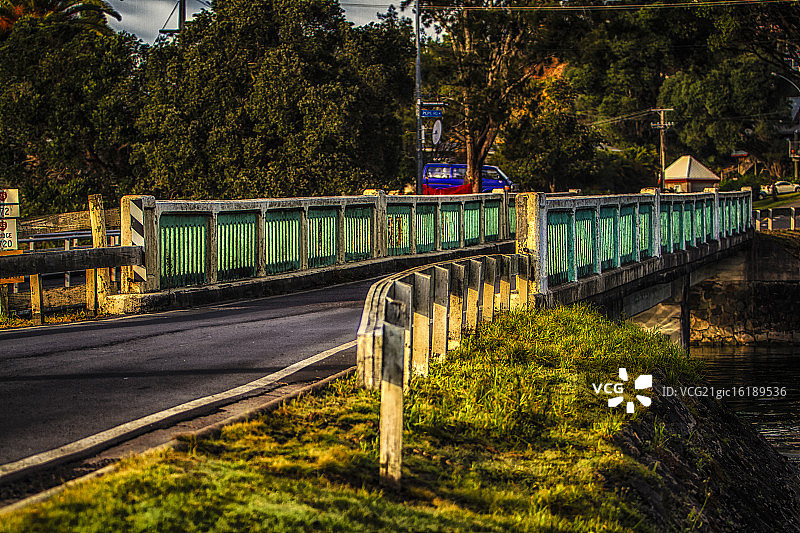 泰鲁阿桥图片素材