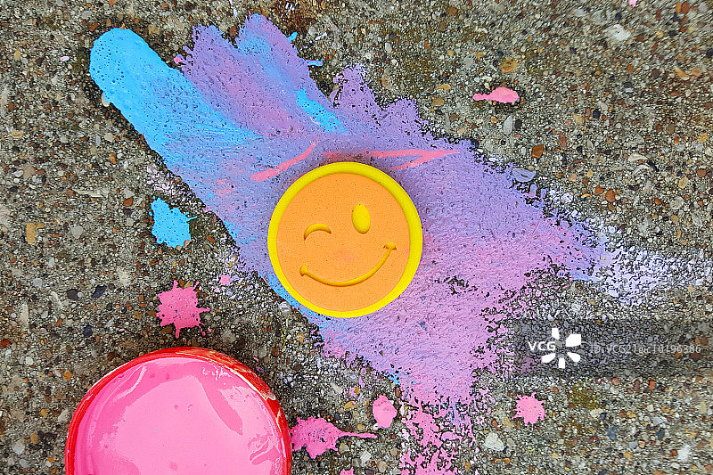 彩绘的快乐面孔图片素材