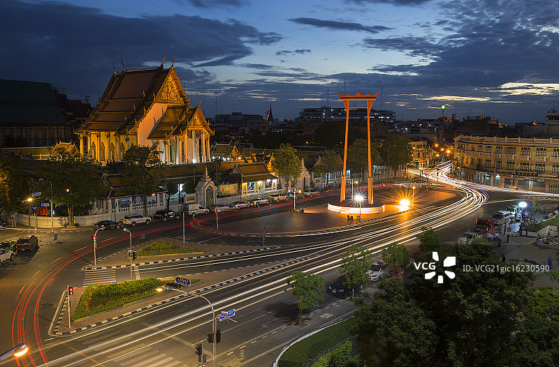 巨型秋千与素塔寺图片素材