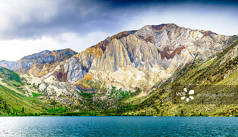康维克特湖的色彩图片素材