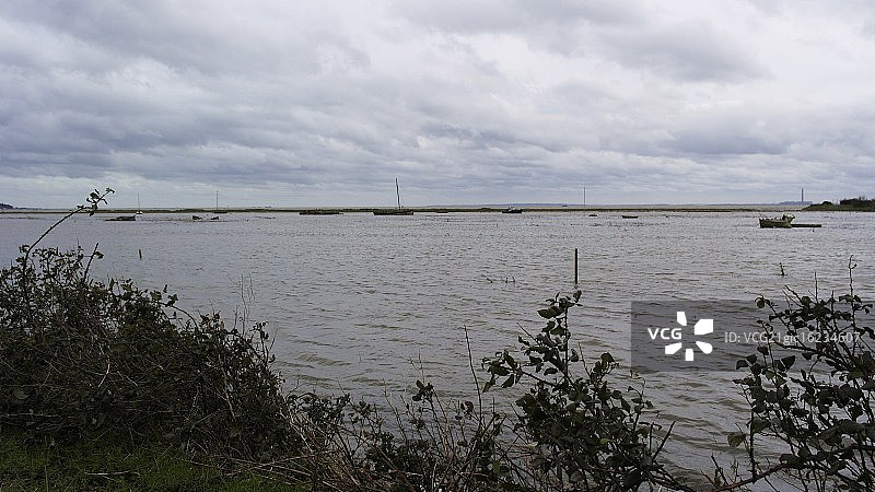 高潮时的船舶墓地图片素材