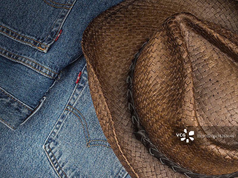 牛仔裤和牛仔帽图片素材