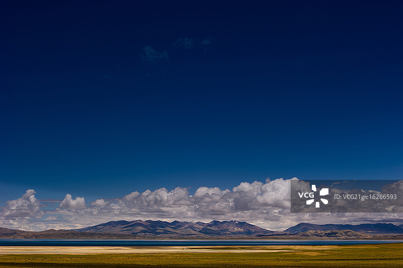 玛旁雍错图片素材