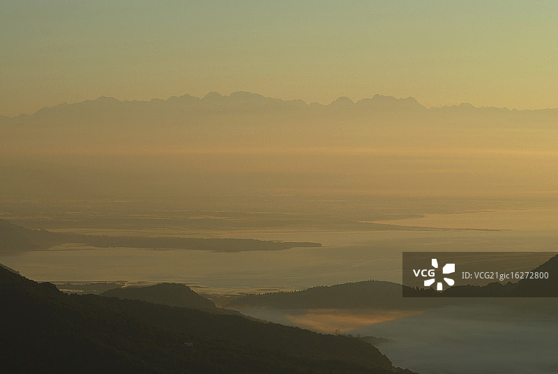 黑山斯卡达尔湖图片素材