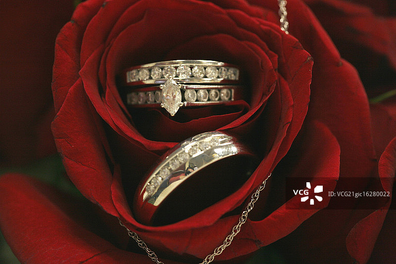 婚礼铃声响起图片素材