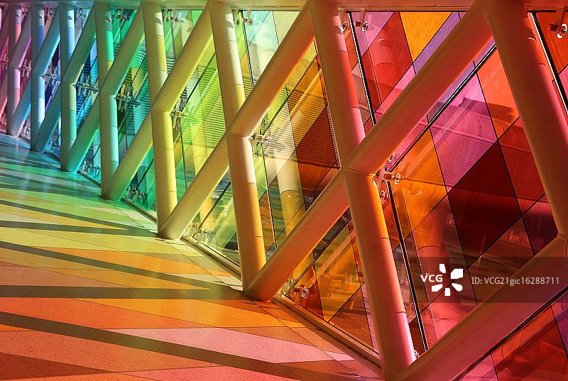 MIA的彩虹通道图片素材