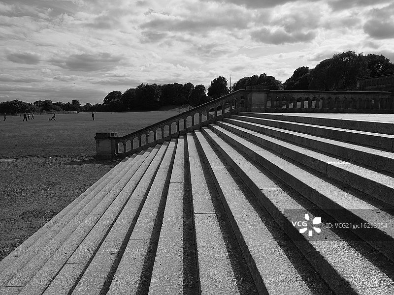 黑白楼梯图片素材