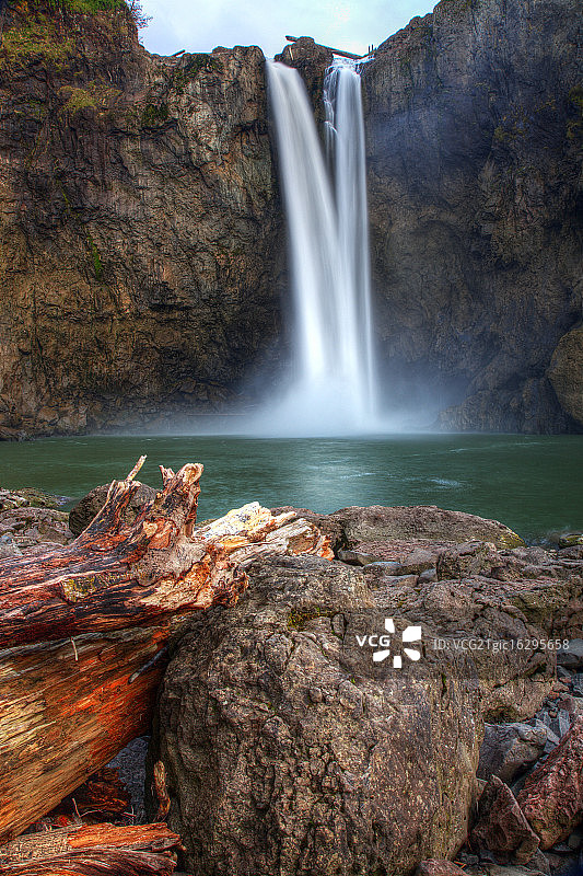 斯诺夸尔米瀑布图片素材