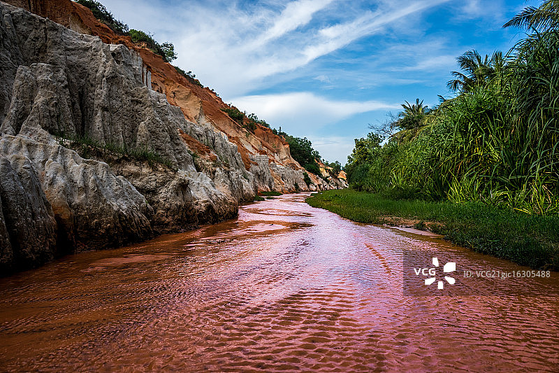 潘切的红河／越南图片素材