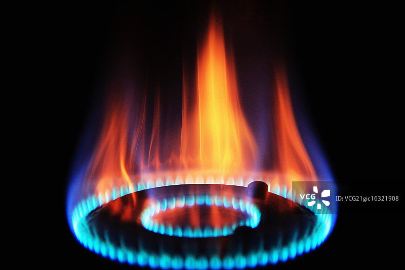 跳动的火焰图片素材