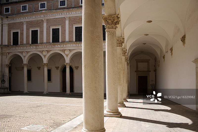 乌尔比诺的总督宫图片素材