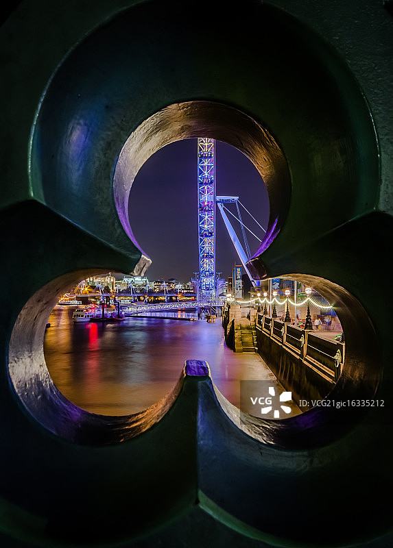 三叶草之眼图片素材