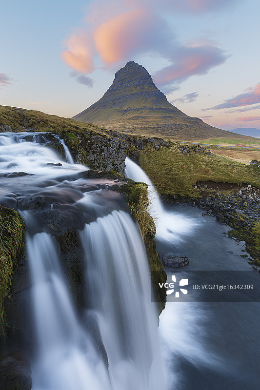 冰岛教会山图片素材