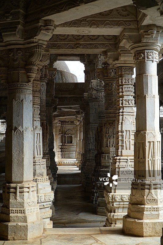 拉纳克普尔柱的视角图片素材