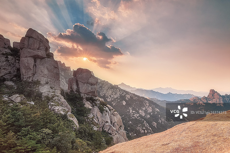 崂山仰口日落图片素材