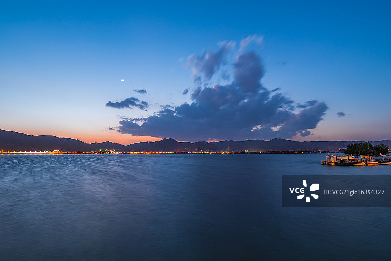 云南昆明海埂大坝滇池景观图片素材