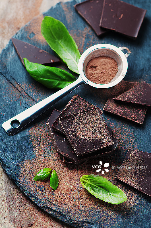 罗勒黑巧克力图片素材