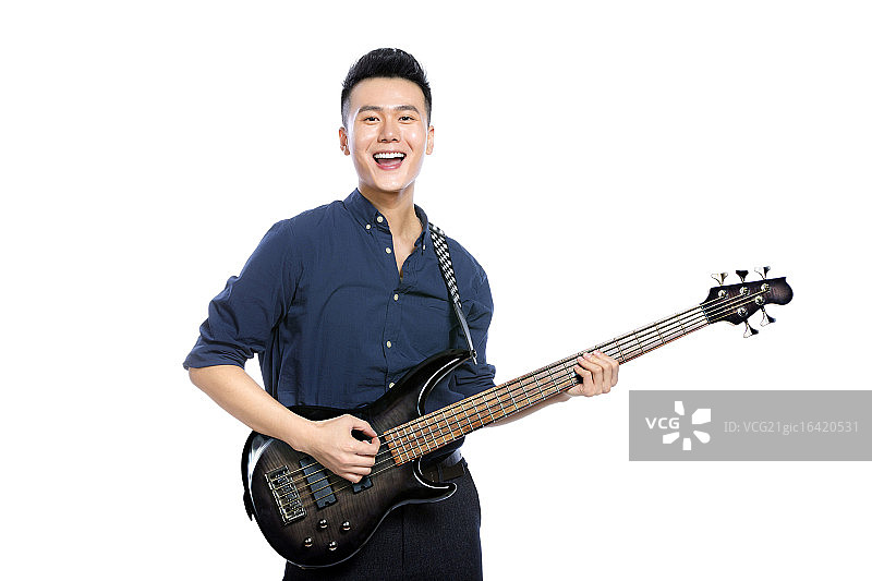 弹吉他的男青年图片素材