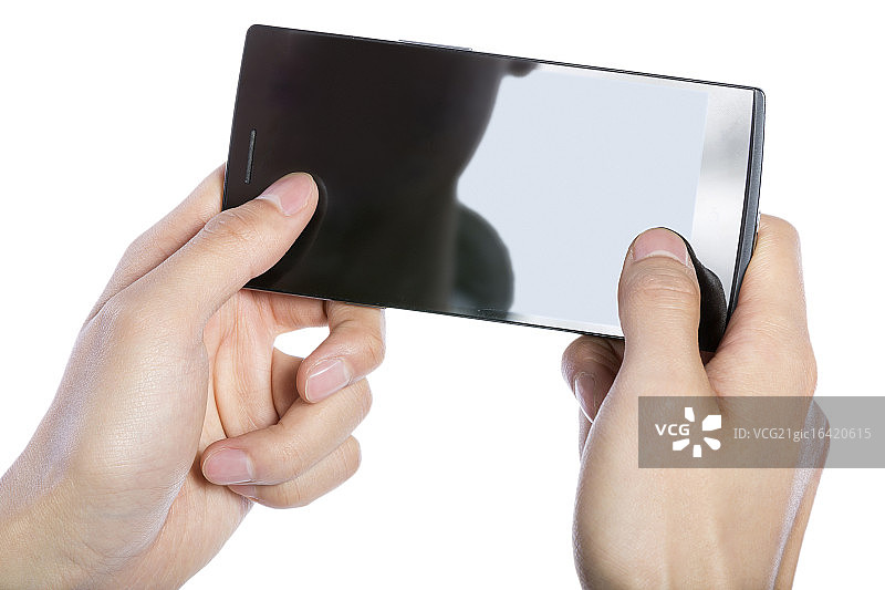 使用智能手机的青年男子手部特写图片素材