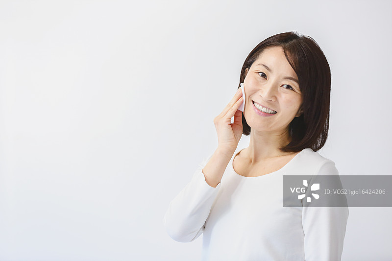 年长的日本妇女肖像图片素材