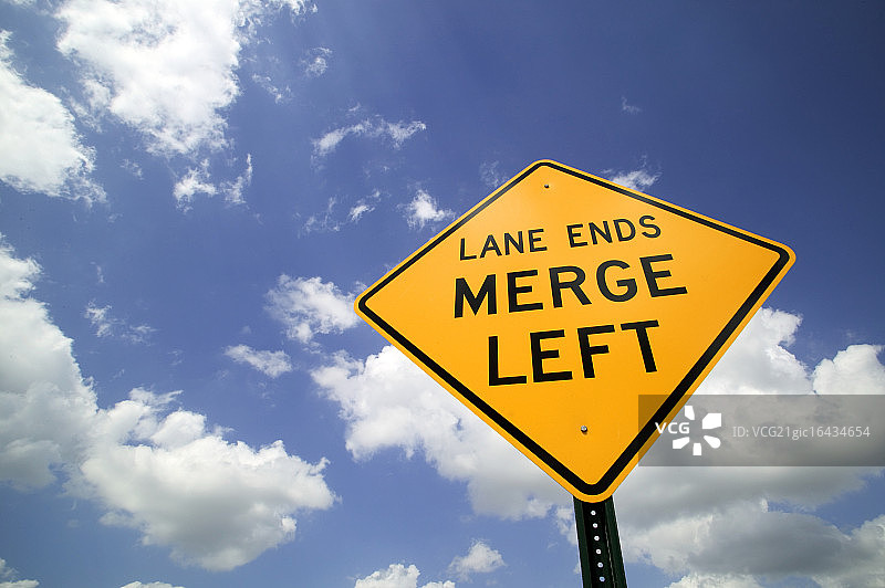 靠左并线标志图片素材