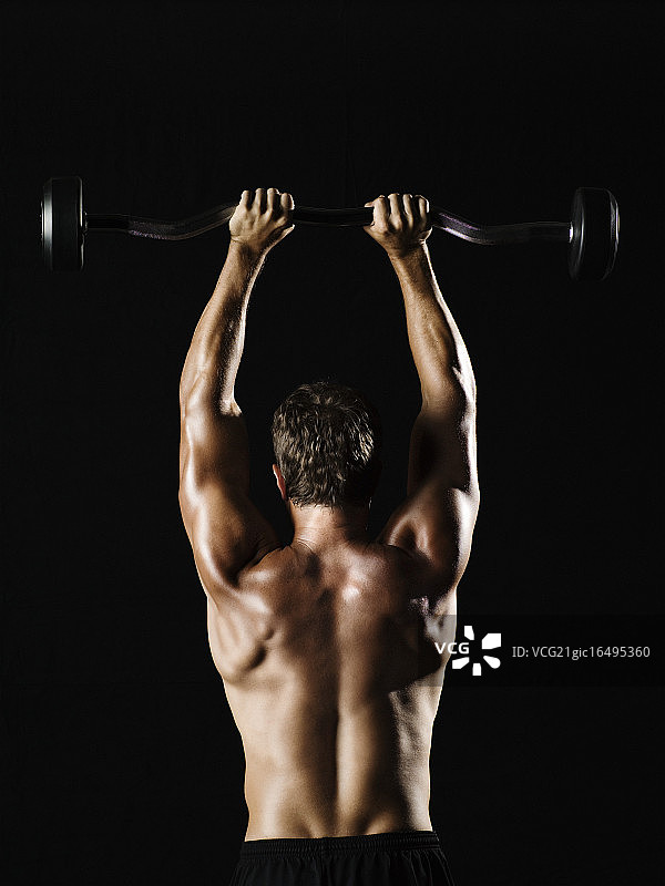 男人举杠铃图片素材