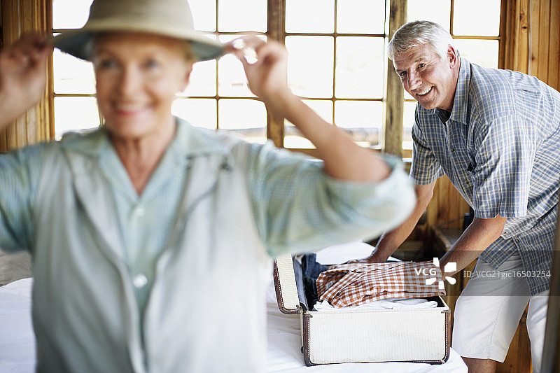 夫妇度假图片素材