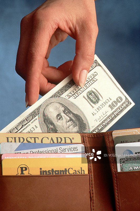 消费现金图片素材