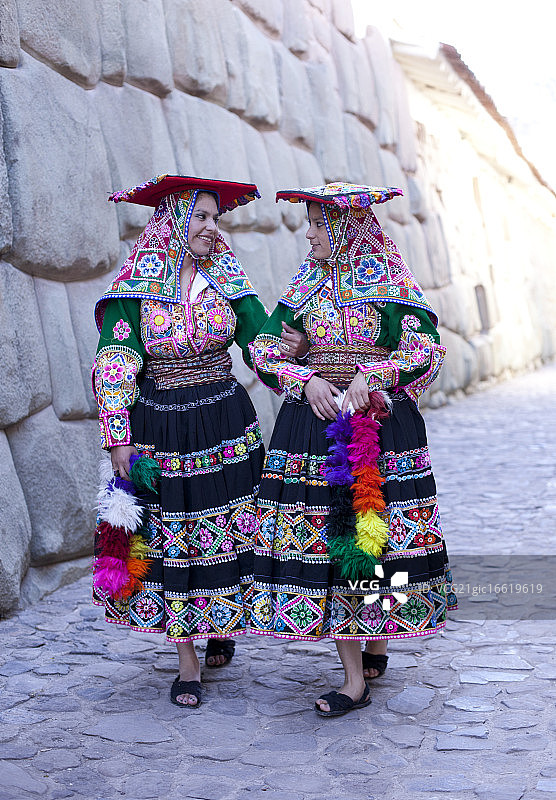 秘鲁库斯科传统舞蹈演员图片素材