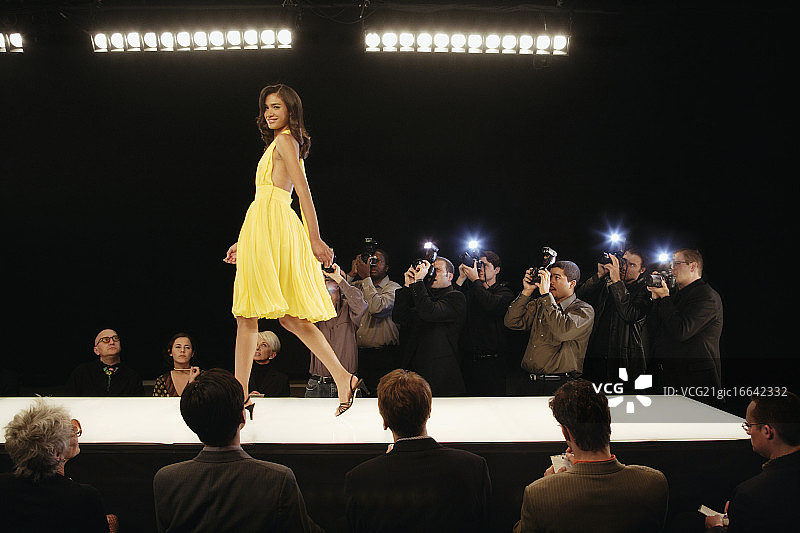 时装模特走秀图片素材