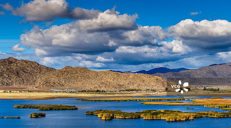 新疆可可苏里湖风光图片素材