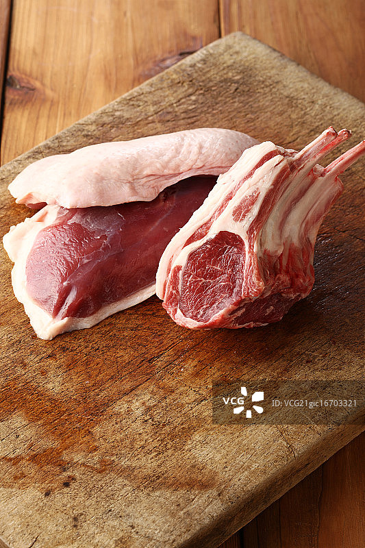 新鲜生猪肉图片素材