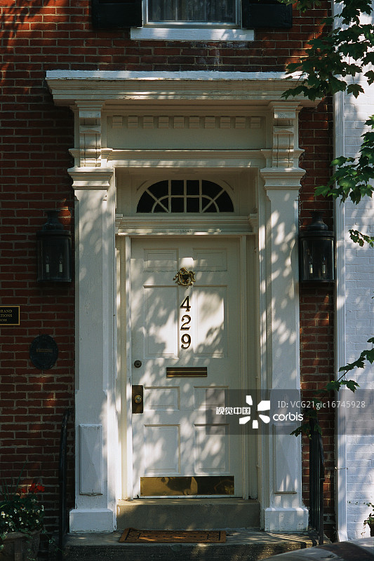 白色前门图片素材