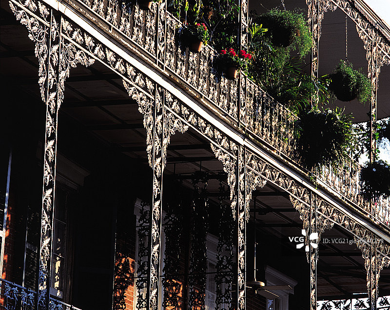 路易斯安那州新奥尔良皇家街的阳台图片素材