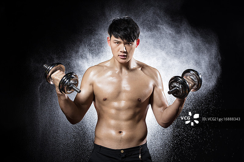 运动员健身训练图片素材