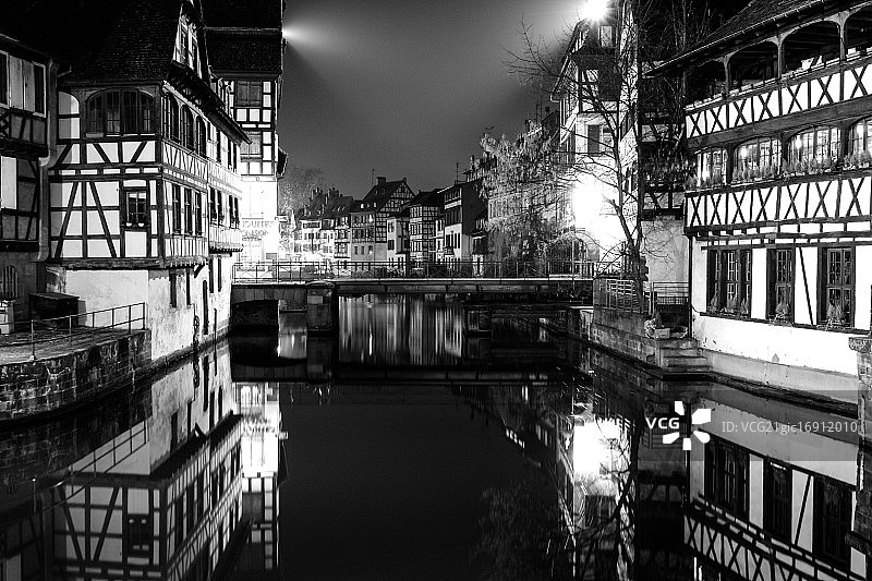 小法兰西的倒影图片素材