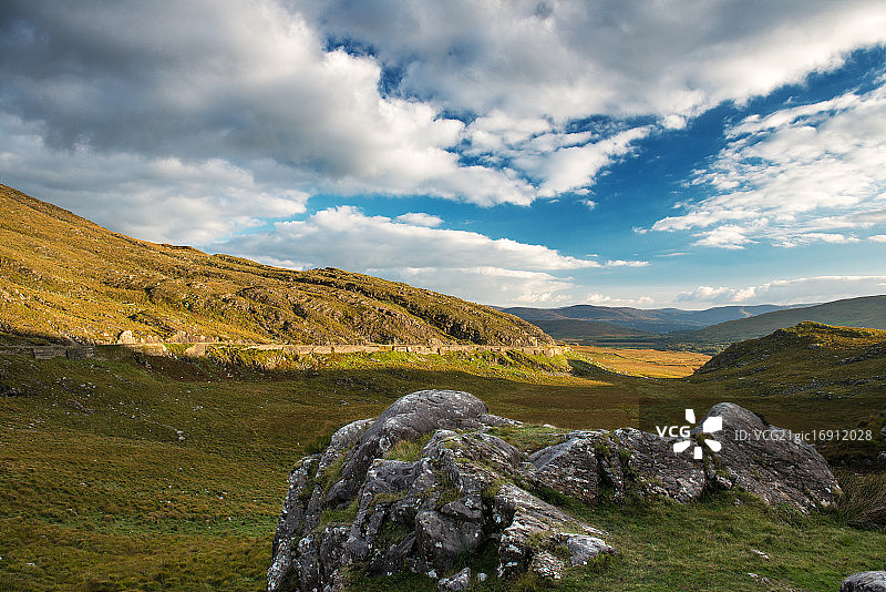 基拉尼莫尔峡谷风光图片素材