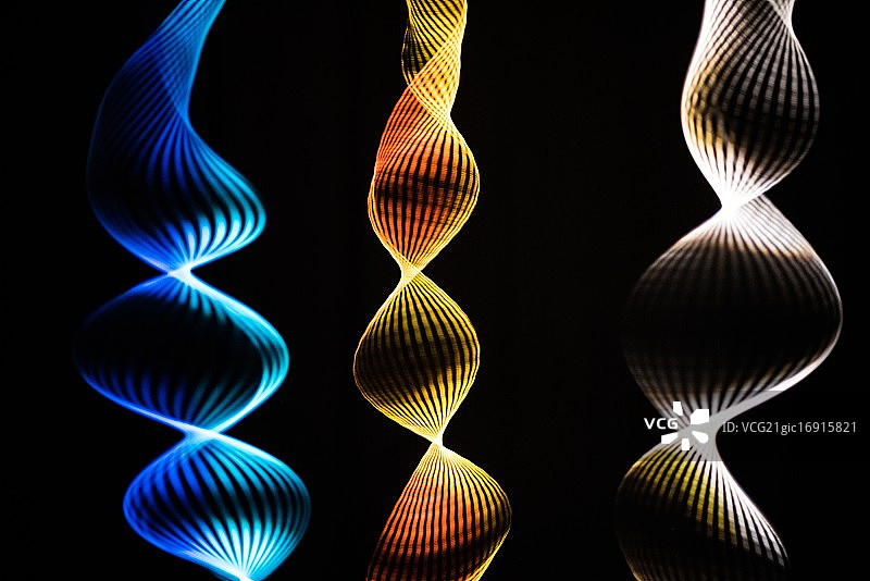 舞动的琴弦图片素材