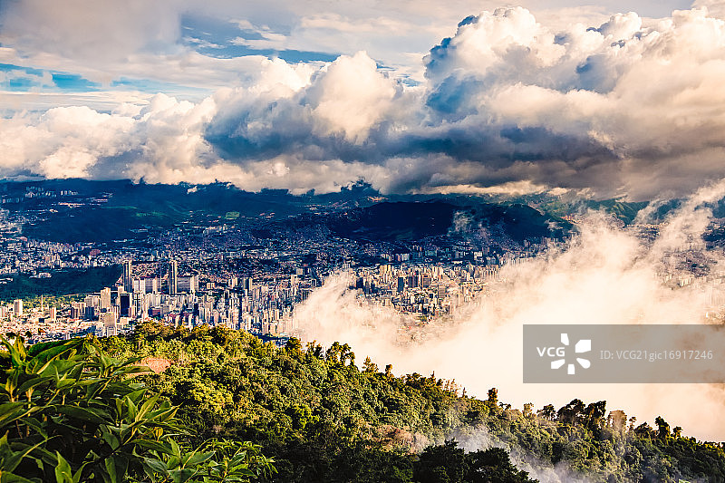 从阿维拉山看加拉加斯（白天）图片素材