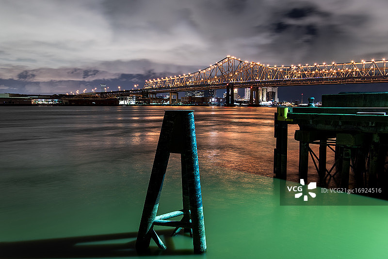 新月之城图片素材