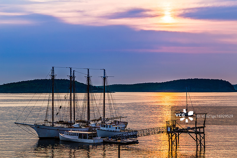 巴尔港的日出图片素材