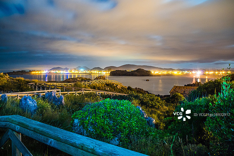 坎特拉比亚岛夜景图片素材